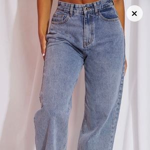 Vintage wash extreme bum slit baggy boyf jeans